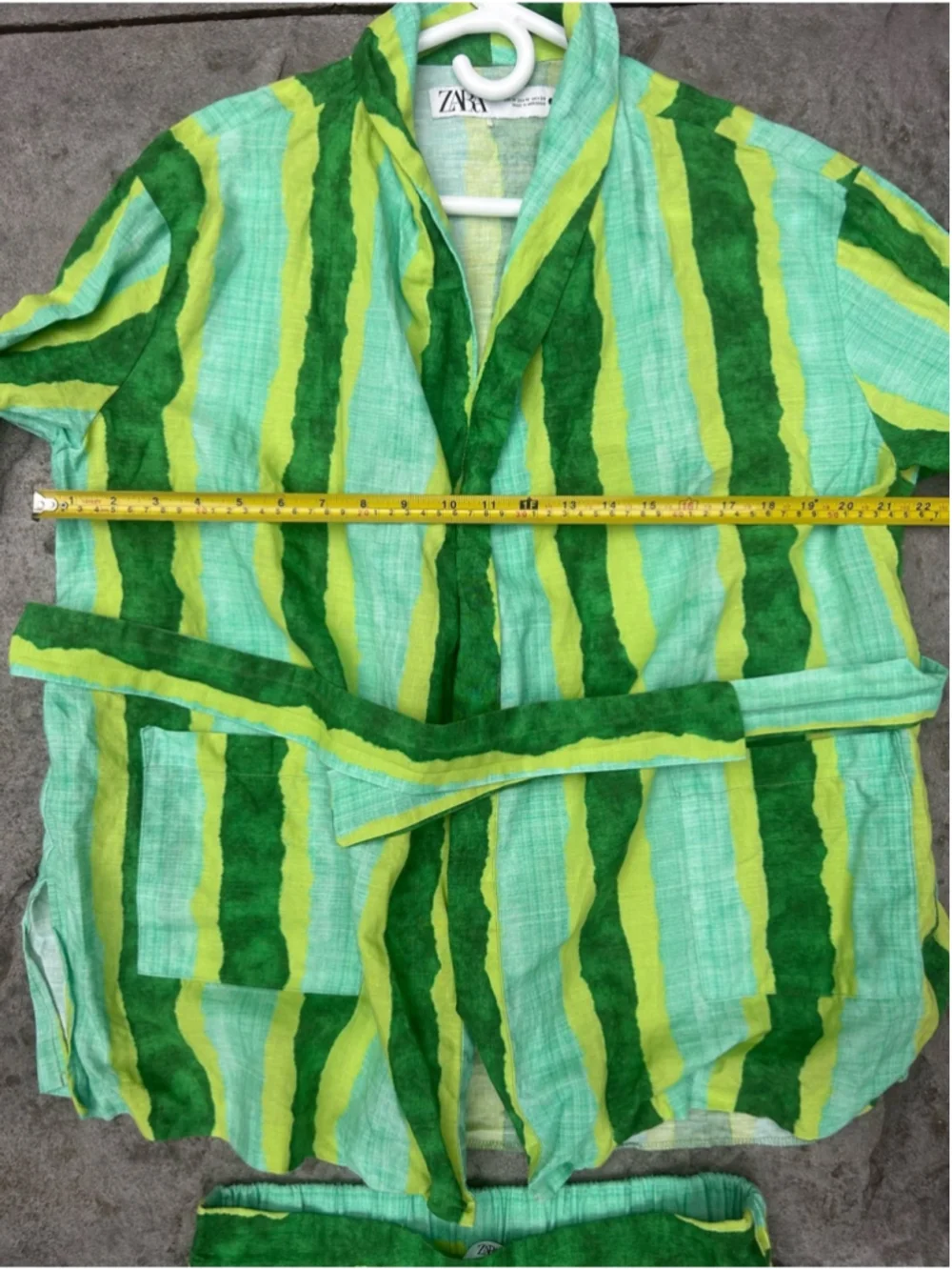 Zara Striped Linen Blend Two-Piece Set Top: Medium | Pants: Small